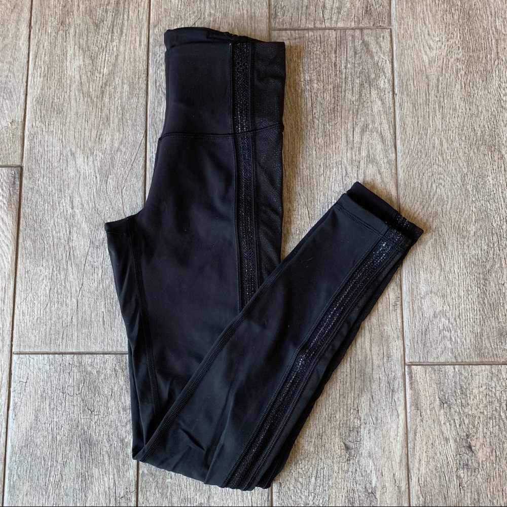 LIKE NEW lululemon leggings